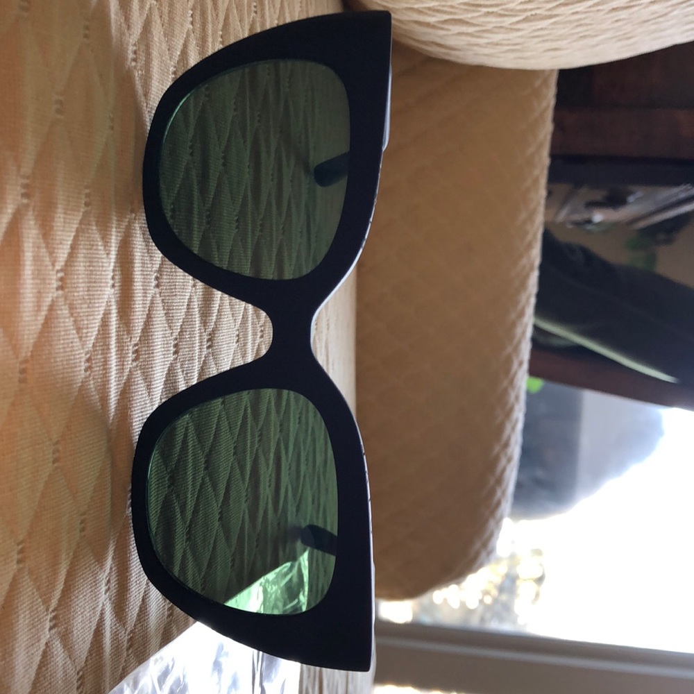 Toms Traveler Sydney Matte Sunglasses